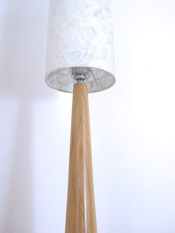 Needles light in Oak